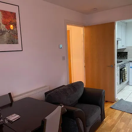 Lägenhet Two Bed Fully Furnished *