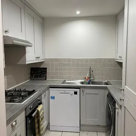 Two Bed Fully Furnished *